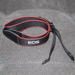 Canon M50 Neck Strap EM-200DB Used iN Good Condition Original Brand